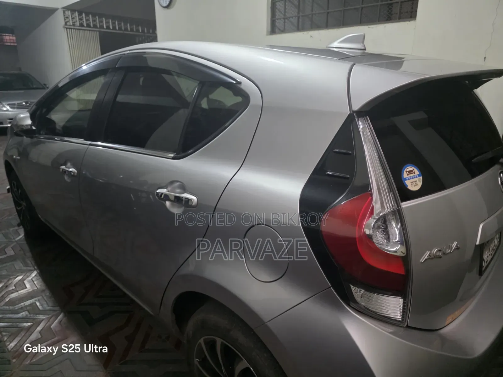 Toyota Aqua 2018 Silver