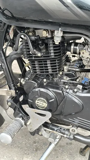 Bajaj Avenger 160 Street 2021 Black