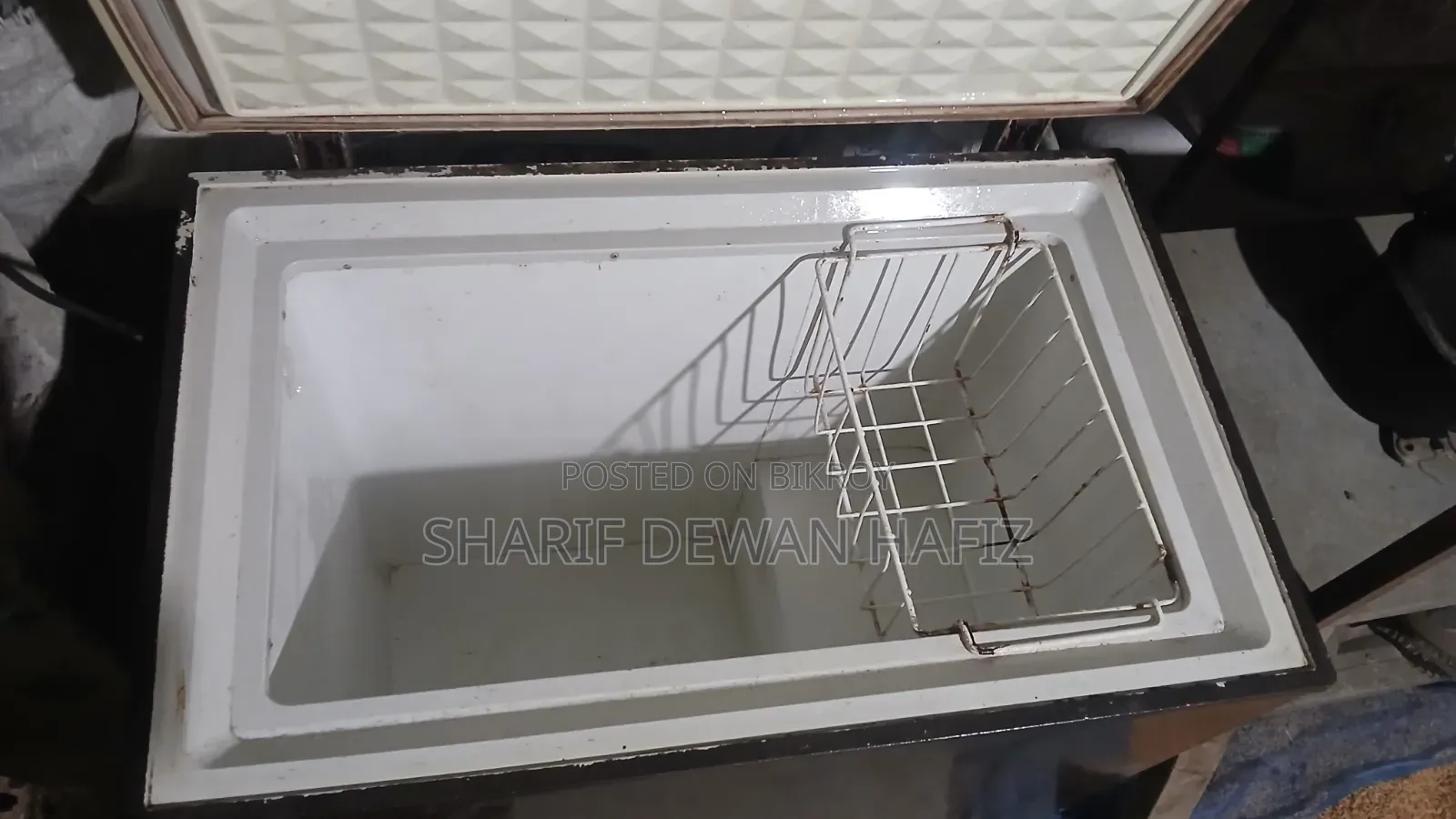 160 L Deep Fridge