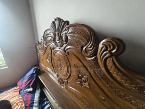 ৫'৭ ফিট খাট