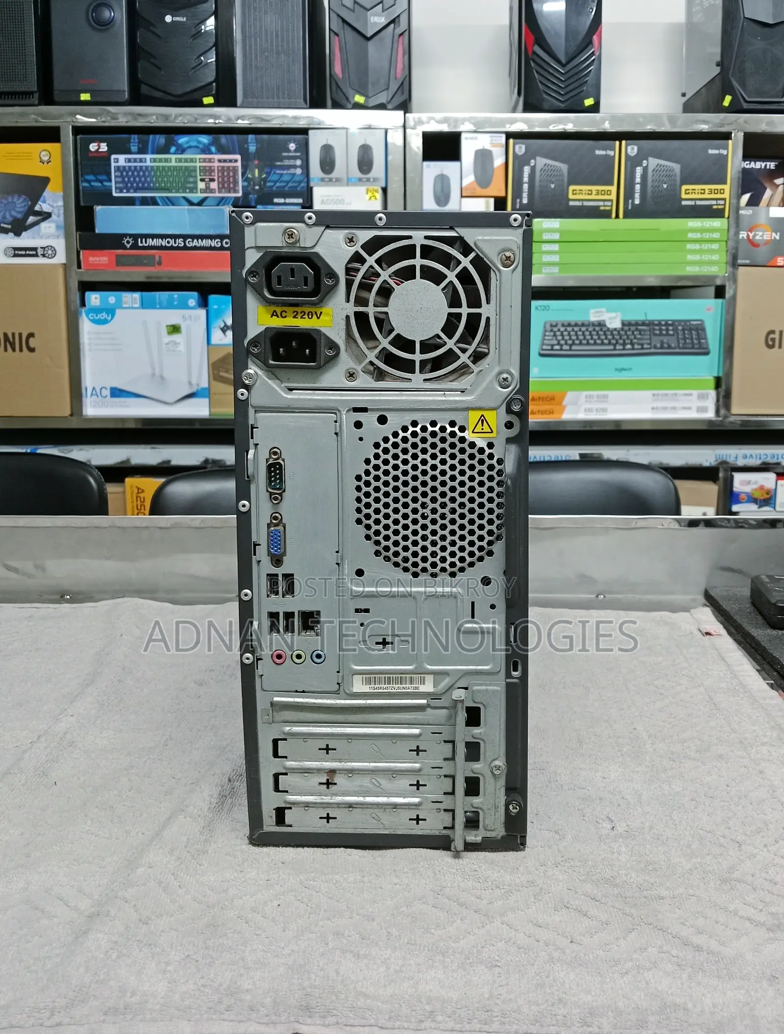 Desktop Computer Lenovo ThinkCentre 22 4GB Intel HDD 500GB