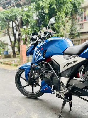 TVS Apache RTR 160 4V 2022 Blue
