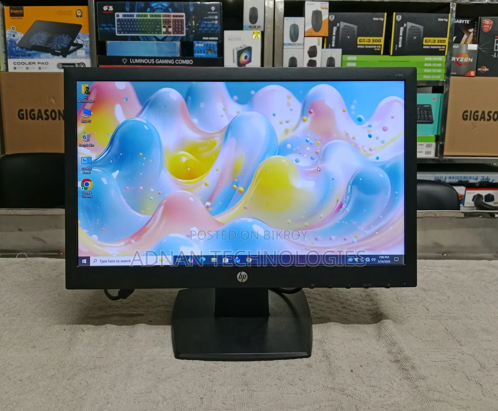 HP V194 – 19" HD Wide Screen LED Monitor