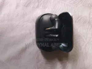 Selling Oraimo Air Bird