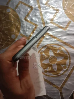 Vivo Y21 64 GB