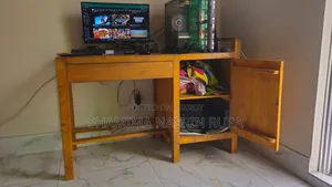 Computer / Study Table
