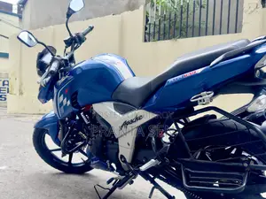 TVS Apache 160 4V 2021 Blue