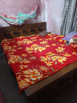 Large Box Bed