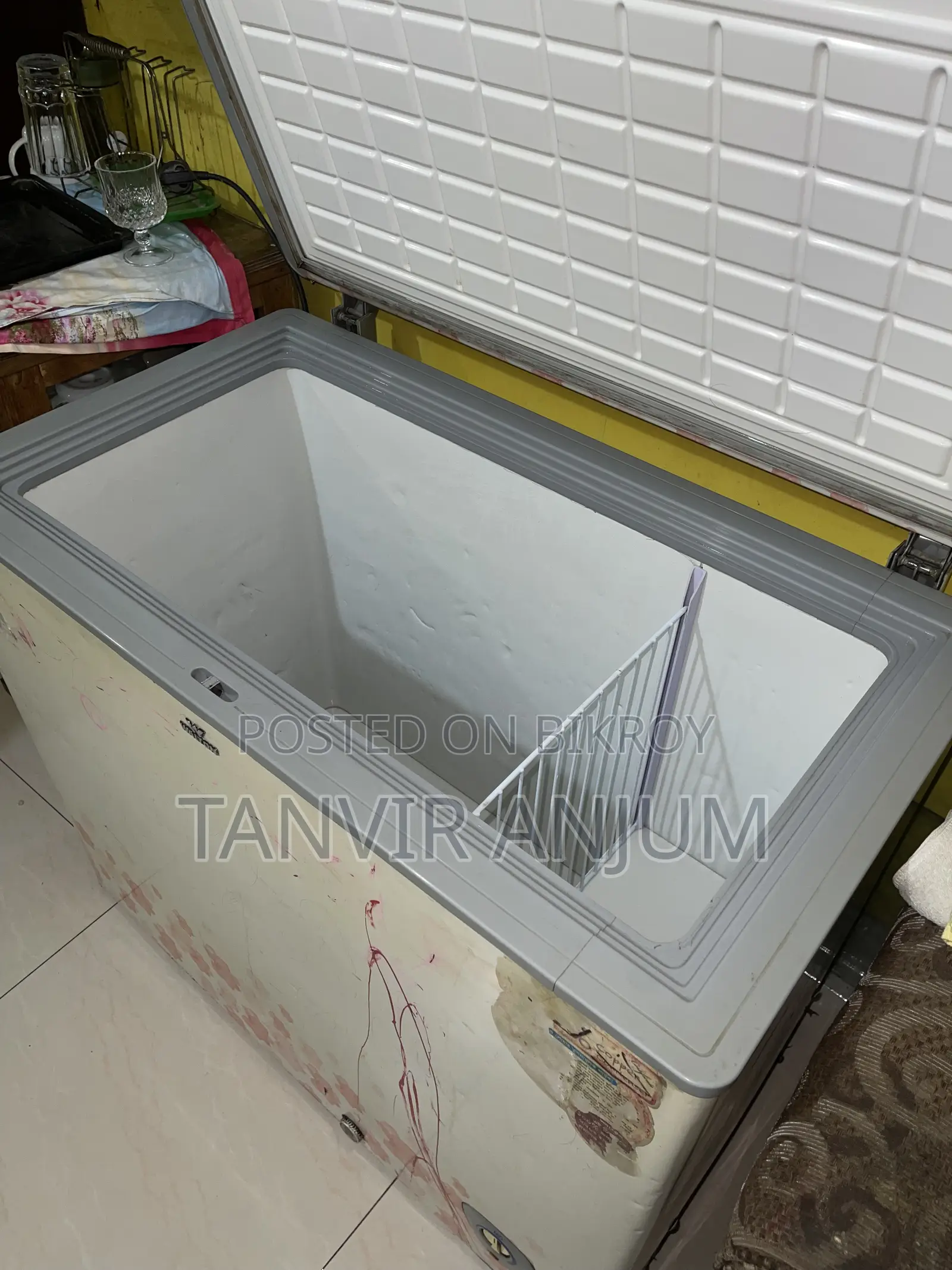 Deep Freezer 255 Litre