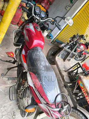 Bajaj CT 100 2007 Red