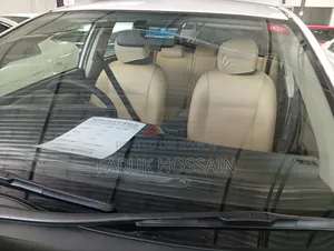 Toyota Axio 1.5 G 2WD 2012 Pearl