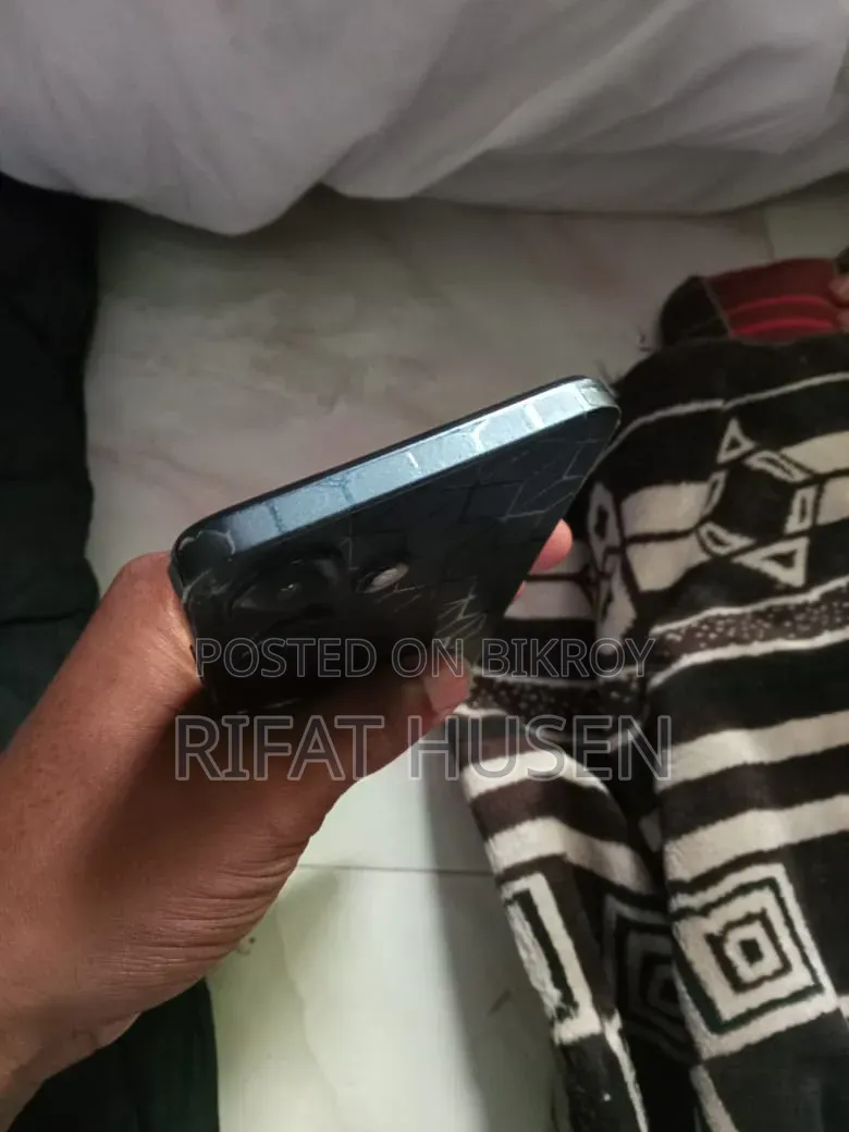 Infinix Hot 30i 128 GB Purple