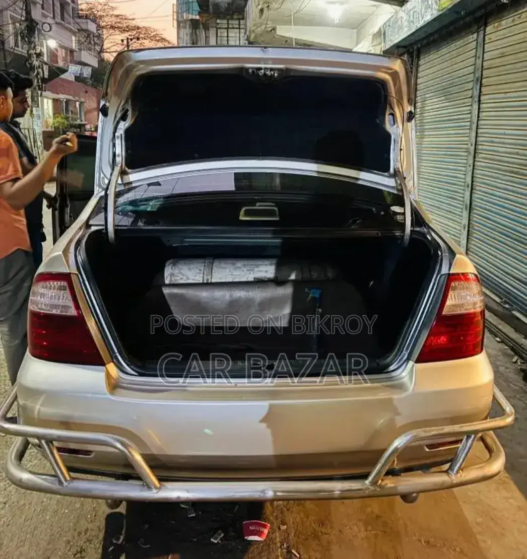 Toyota Corolla Sedan 2005 Beige