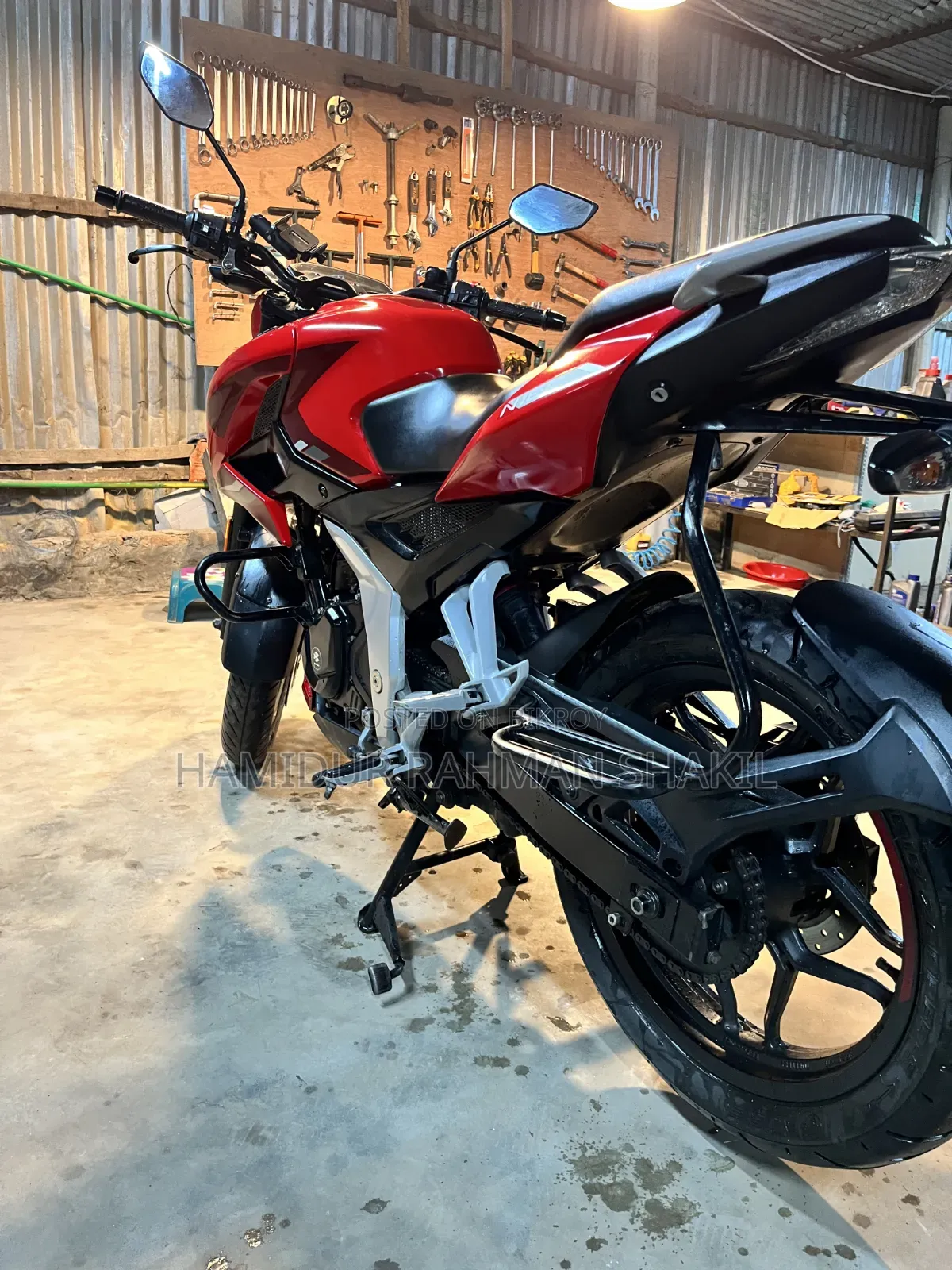 Bajaj Pulsar N160 2023 Red