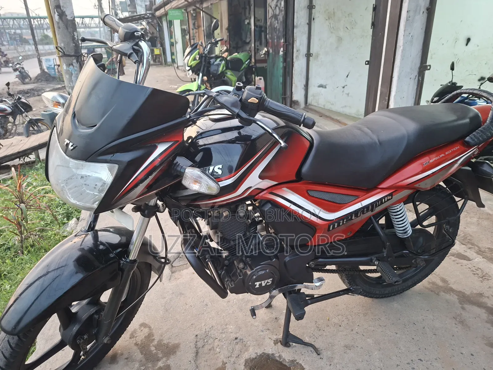 TVS Metro Plus 2018 Red