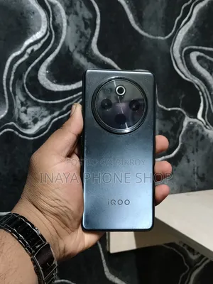 New Vivo iQOO Z10 256 GB Black
