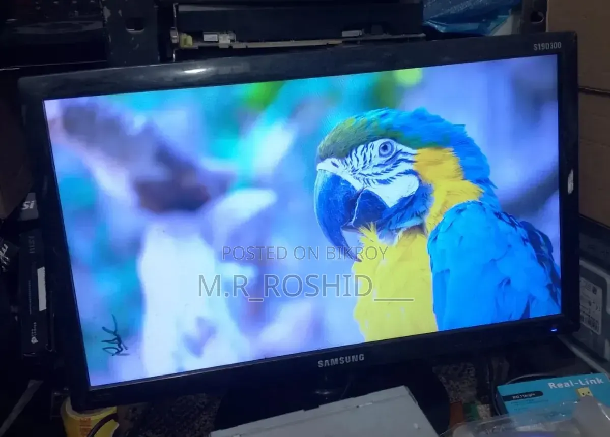 ডেস্কটপ কম্পিউটার ৮ জিবি ইন্টেল কোর আই৩ এসএসডি ১২৮ জিবি