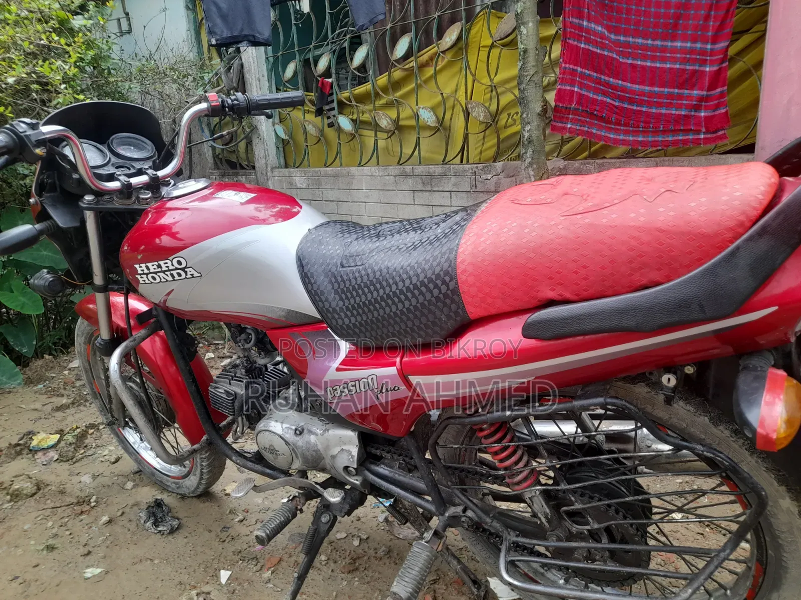 Honda 2007 Red