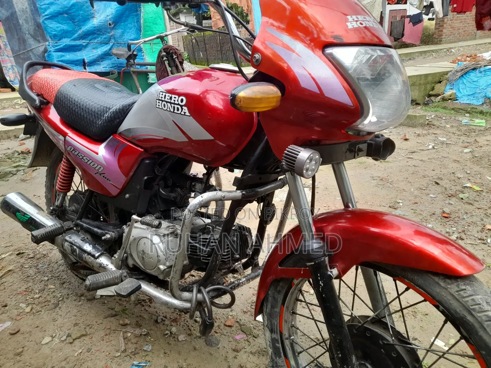 Honda 2007 Red