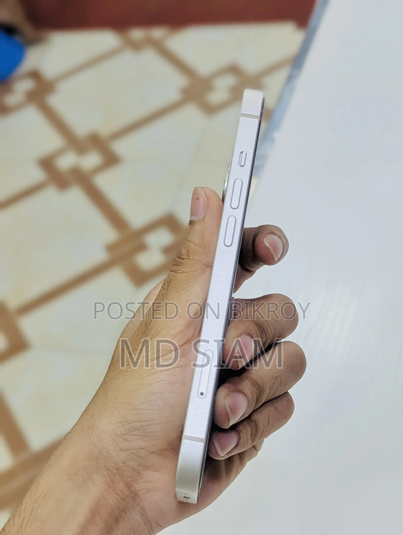 Apple iPhone 13 128 GB White