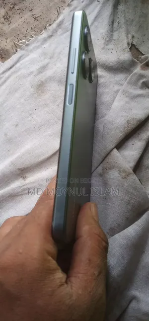 Symphony MAX 10 32 GB