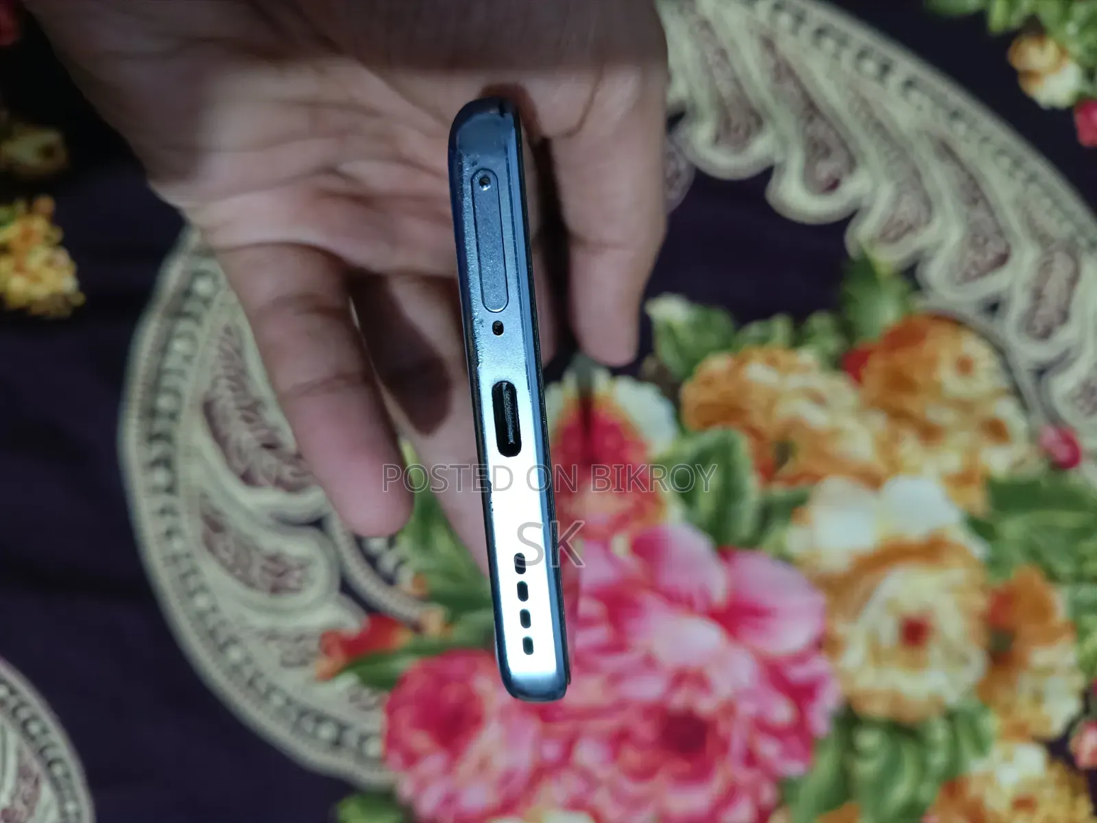 Realme 256 GB Blue
