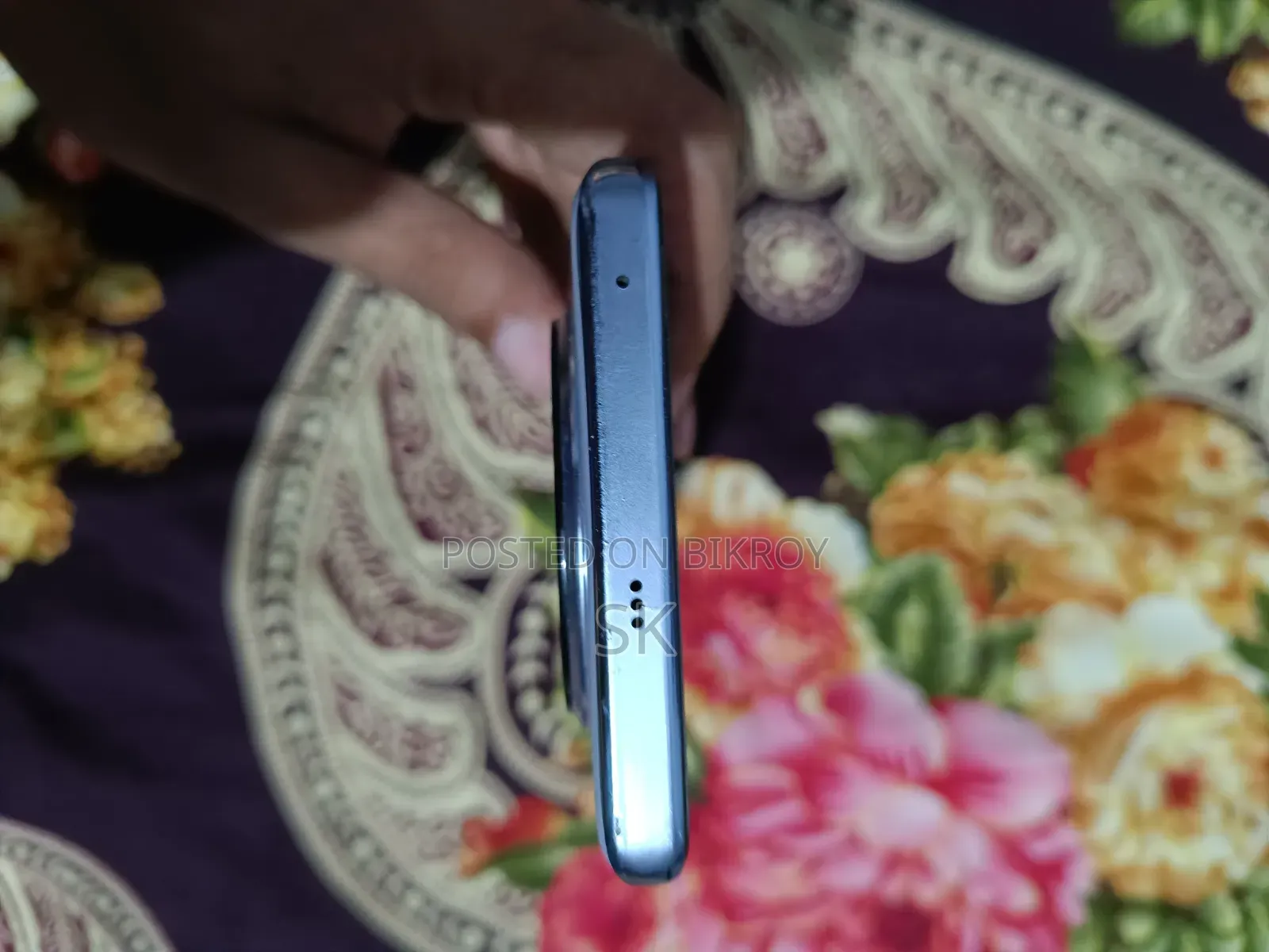 Realme 256 GB Blue