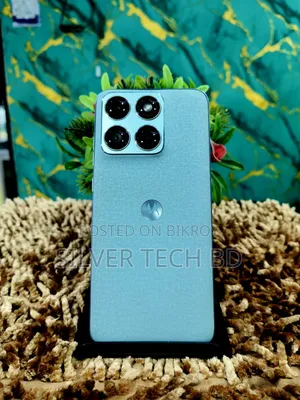 Motorola 256 GB Silver