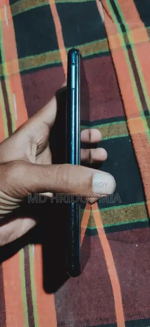 Vivo Y11 32 GB Blue