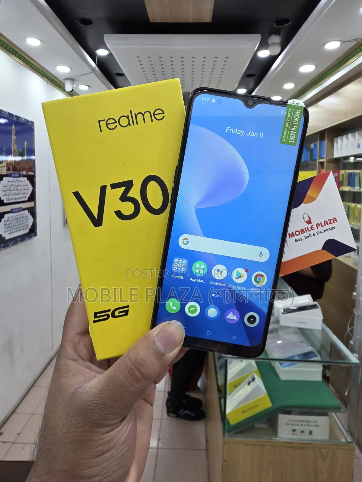 New Realme V30 128 GB Black