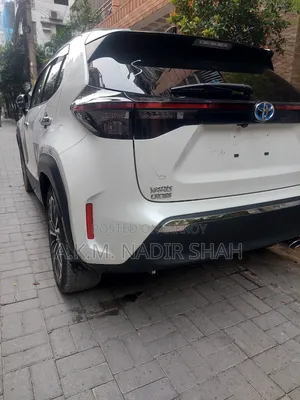 Toyota Yaris Cross 2023 Pearl