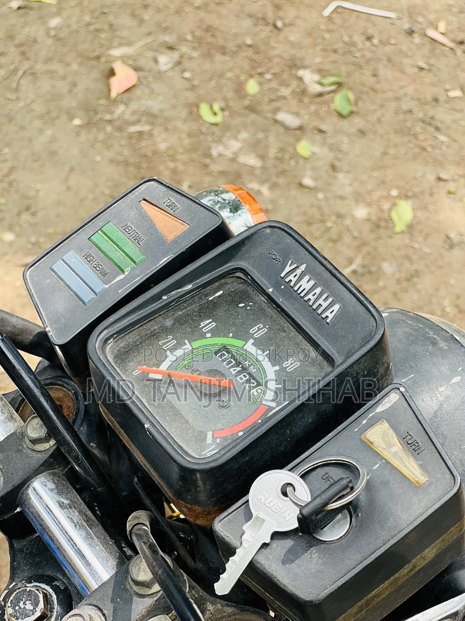 Yamaha 2000 Blue