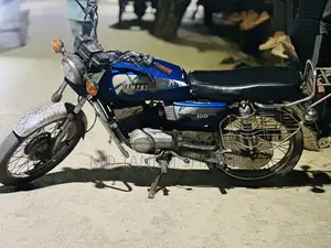 Yamaha 2000 Blue