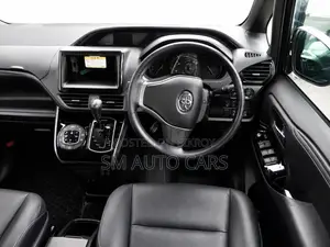 Toyota Esquire 2.0 FWD (8 Seater) 2020 Black
