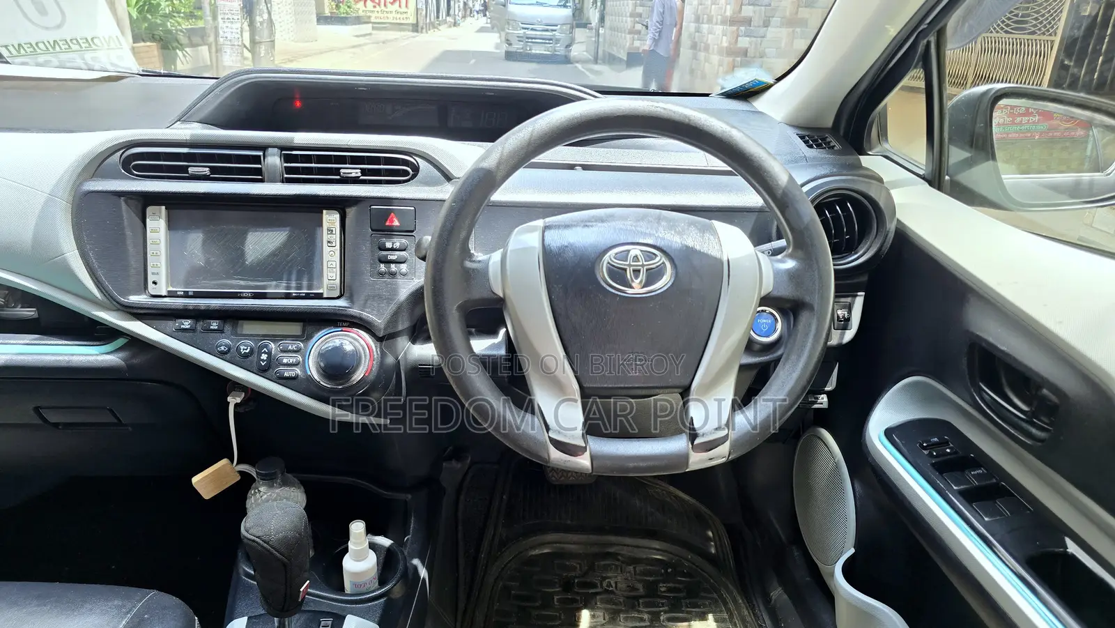 Toyota Aqua 2013 Gray