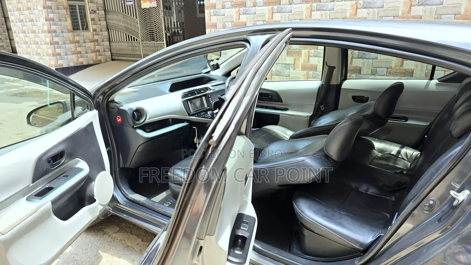 Toyota Aqua 2013 Gray