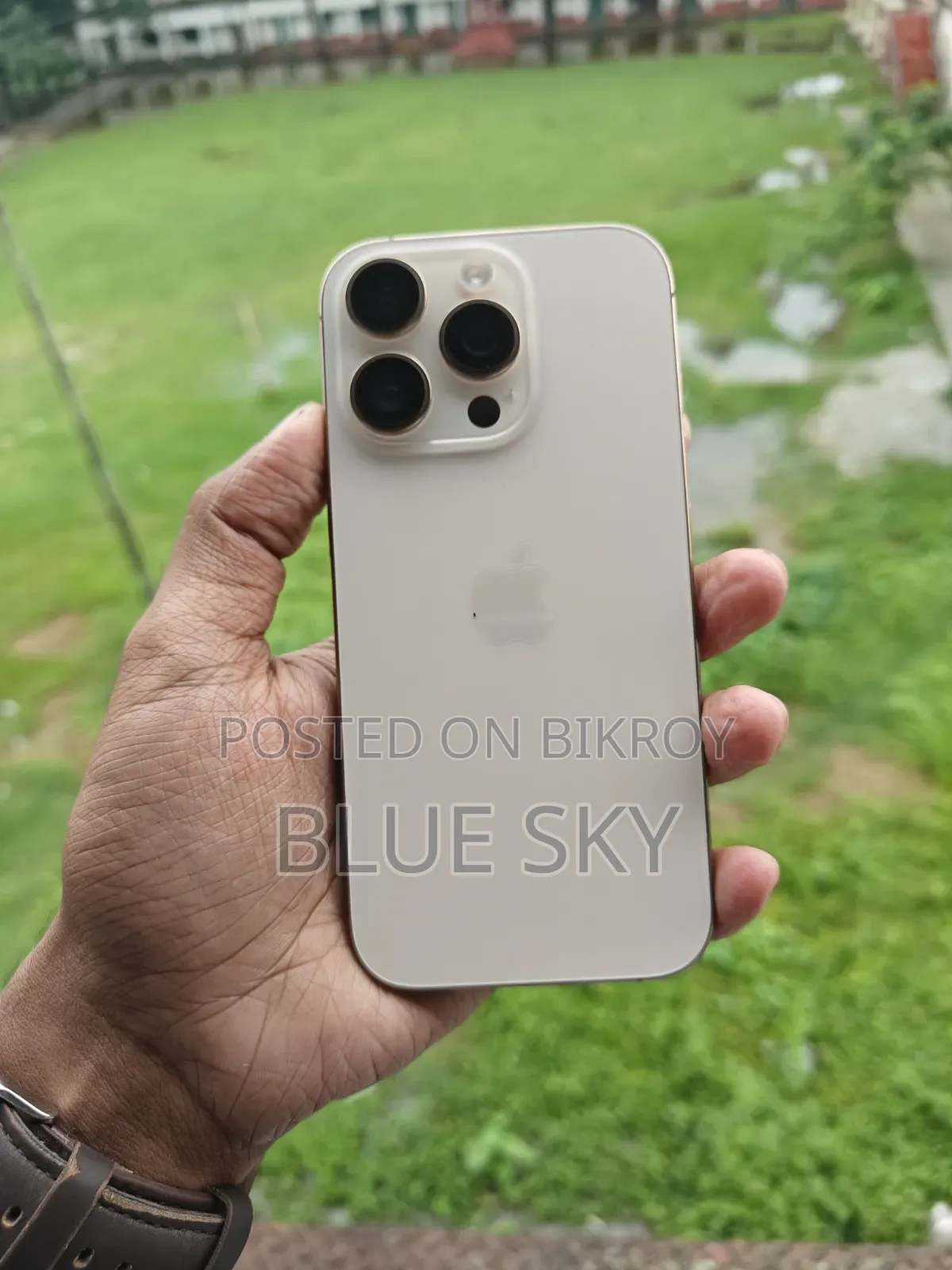 Apple iPhone 16 Pro 128 GB Gold