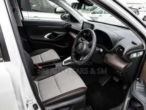 Toyota Yaris Cross 1.5 Hybrid FWD 2021 Pearl