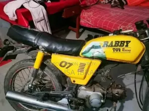 Motorcycle 1999 Yellow