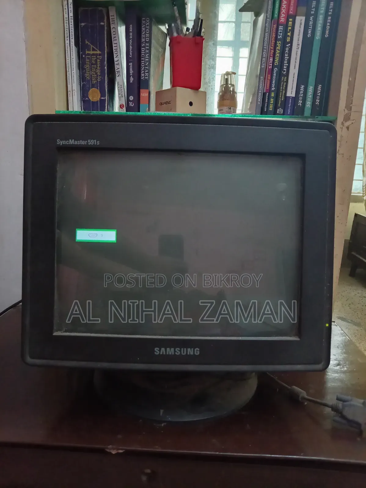 Samsung CRT Monitor Black and White