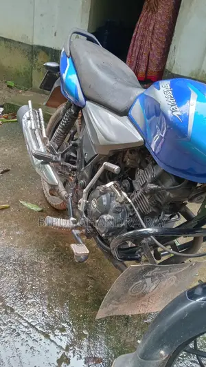 Bajaj Discover 125 2019 Blue