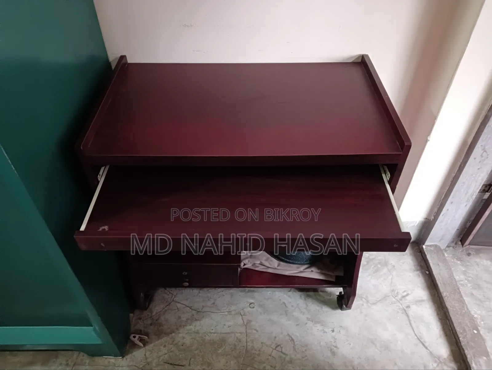 Computer Table / Laptop Table