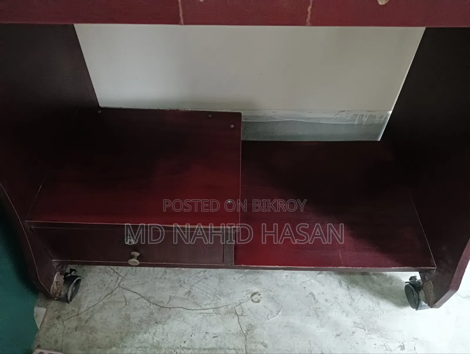 Computer Table / Laptop Table