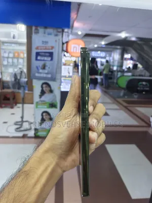 New Vivo Y400 128 GB Green