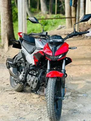 New Hero Xtreme 125R 2025 Red