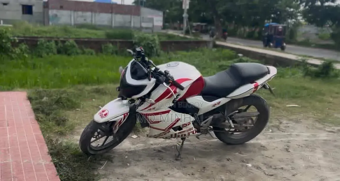 New TVS Apache 160 4V 2019 Red