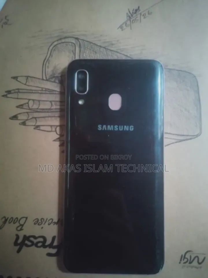 Samsung Galaxy A20 32 GB