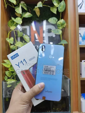 Vivo Y11 32 GB Blue