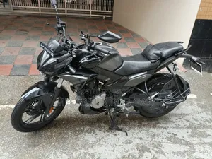 Hero Xtreme 125R 2026 Black