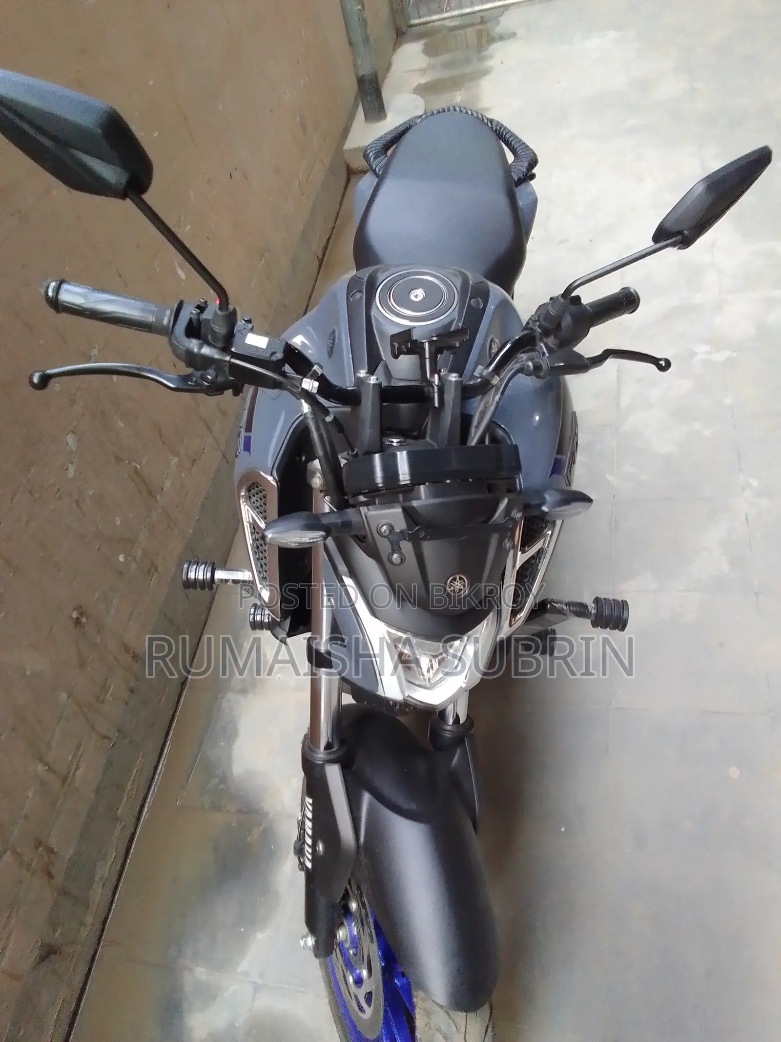 ইয়ামাহা এফজেড ২০২৫ গ্রে